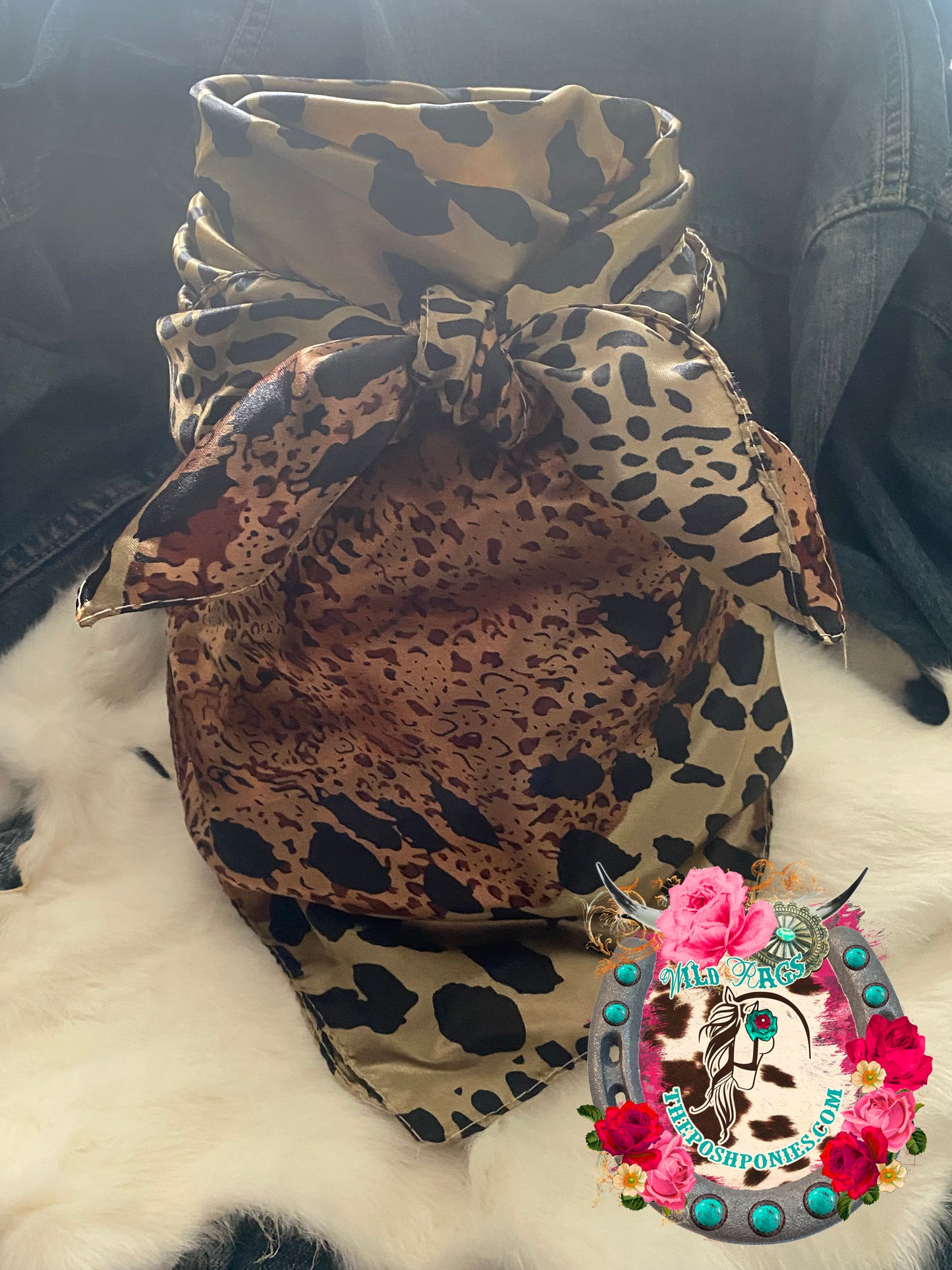 Gold Cheetah Pattern Mix Wild Rag 35 x 35