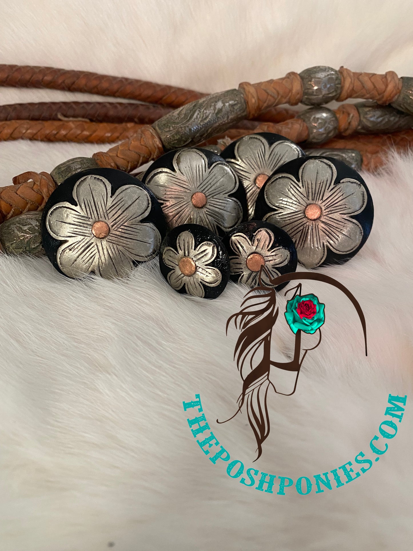 Handmade Nevada Sparks Flower Saddle Set