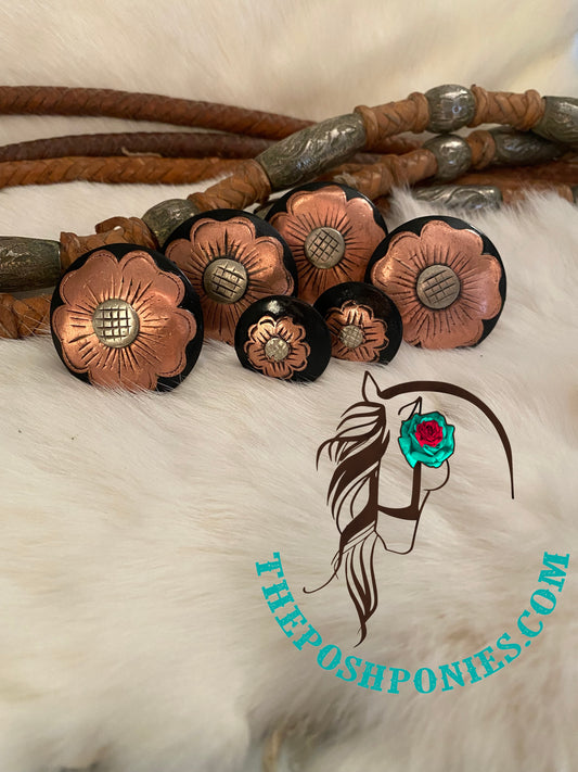 Handmade Nevada Verdi Flower Saddle Set