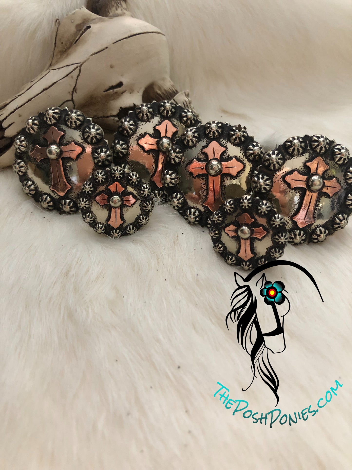 Handmade Lustre Copper Cruz Saddle Concho Set