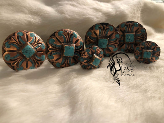 Handmade Antique Turquoise Saddle Concho set